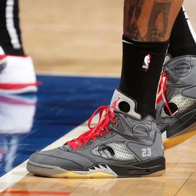 世体：莫里巴在塞尔塔重获新生，成为球队核心并有望重返顶级（世体：莫里巴在塞尔塔焕发新生，跻身球队中枢，有望重返顶级舞台）