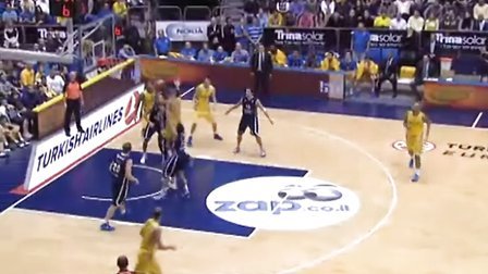 莱切vs都灵：班达、法尔科内首发，切-亚当斯、弗拉希奇出战（莱切战都灵：班达、法尔科内先发，弗拉希奇与切-亚当斯登场）