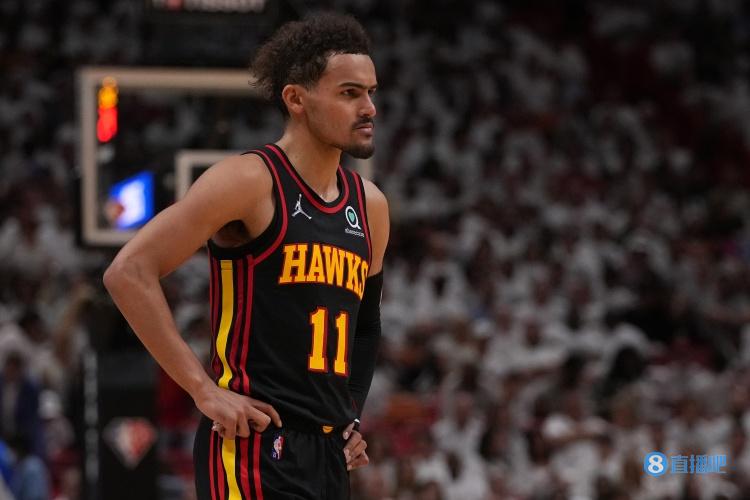 孔帕尼：教练组的续约对球队非常重要，穆西亚拉有望1月复出（孔帕尼：教练团队续约意义重大，穆西亚拉预计一月复出）