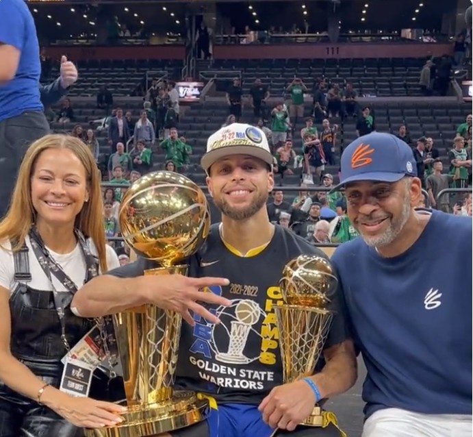 意甲前瞻：克雷莫纳盼主场止颓，罗马前场仍有伤病隐患（意甲前瞻：克雷莫纳力争主场止颓，罗马锋线伤情仍存隐忧）